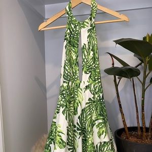 Topical backless halter dress